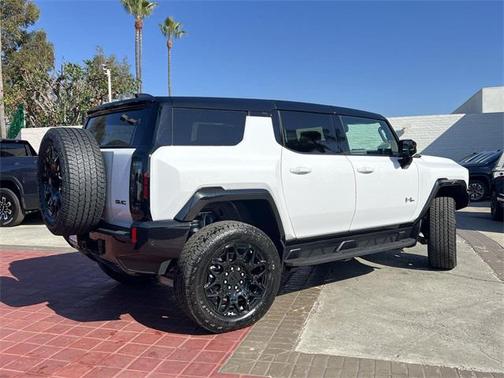 2026 GMC HUMMER EV SUV 2X