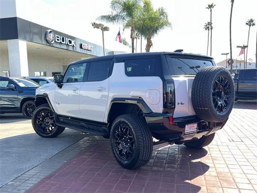 2026 GMC HUMMER EV SUV 2X