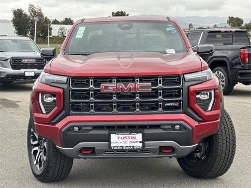2025 GMC Canyon Base