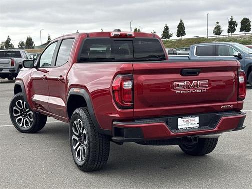 2025 GMC Canyon Base