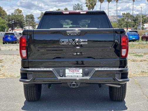 Onyx Black 2026 GMC Sierra 1500 Elevation