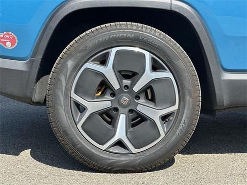 2024 Rivian R1S Adventure Quad Motor Large Pack