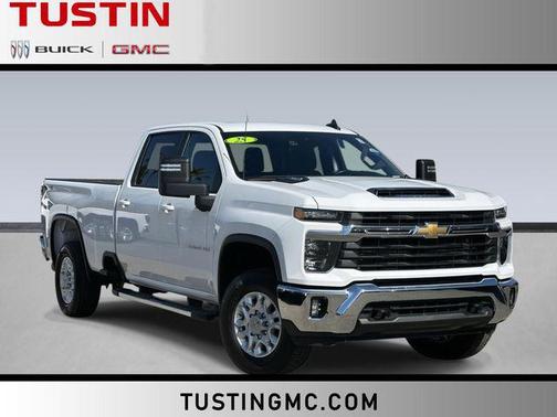 2025 Chevrolet Silverado 3500 LT
