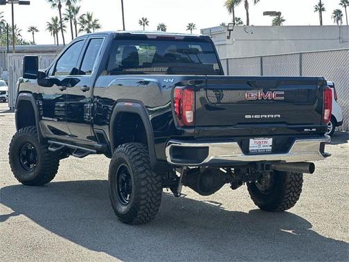 2024 GMC Sierra 2500 SLE