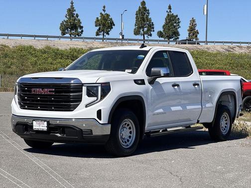 Summit White 2026 GMC Sierra 1500 Pro