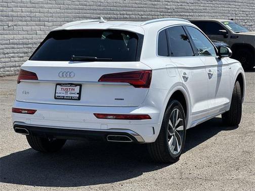 2024 Audi Q5 45 S line Premium Plus