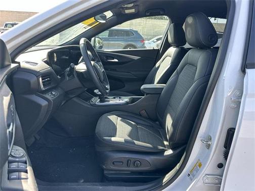 2024 Buick Envista Preferred FWD