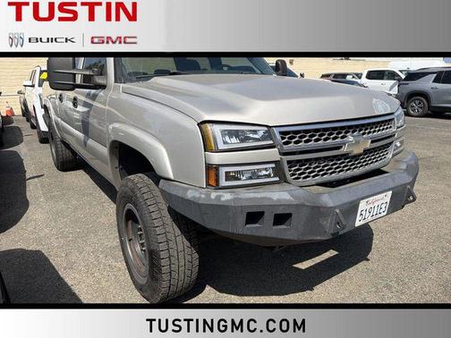 Silver Birch Metallic 2005 Chevrolet Silverado 2500 LS H/D Crew Cab
