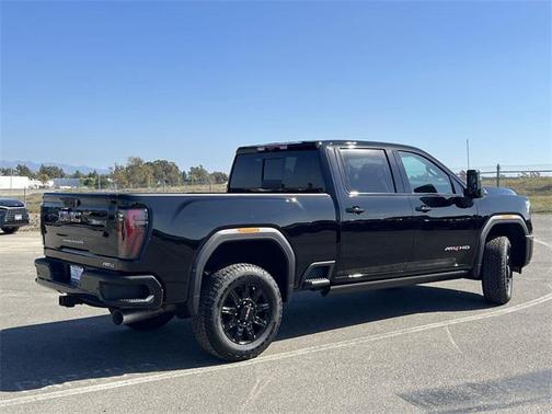 2026 GMC Sierra 2500 AT4