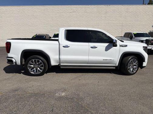 Summit White 2024 GMC Sierra 1500 Denali