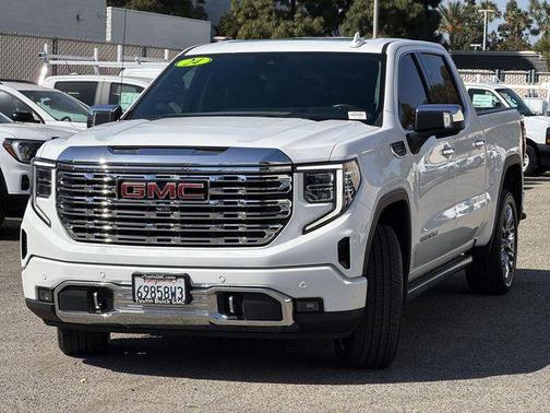 Summit White 2024 GMC Sierra 1500 Denali