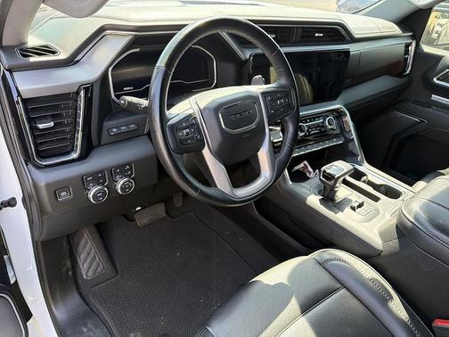 Summit White 2024 GMC Sierra 1500 Denali