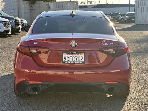 2022 Alfa Romeo Giulia Ti