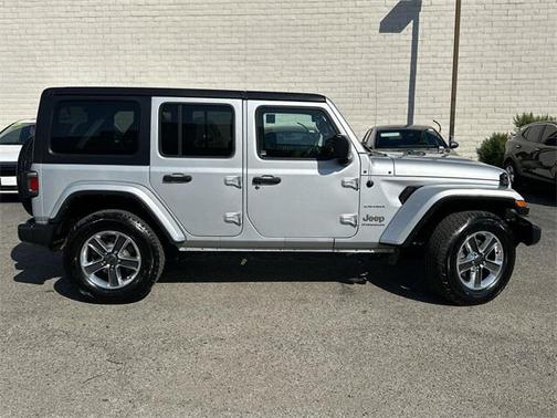 2023 Jeep Wrangler 4-Door Sahara 4x4