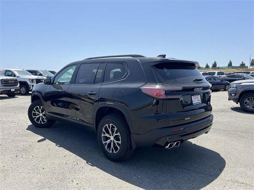 2025 GMC Acadia AWD AT4