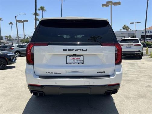 2025 GMC Yukon XL Denali
