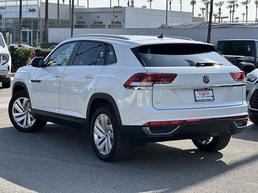 2020 Volkswagen Atlas Cross Sport 2.0T SE w/Technology
