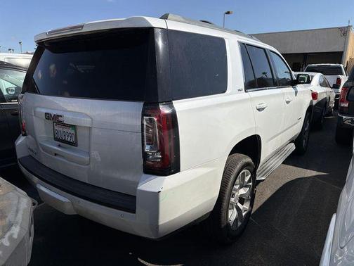 White Frost Tricoat 2017 GMC Yukon SLT