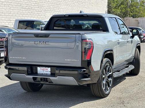 2025 GMC Sierra EV Extended Range Denali