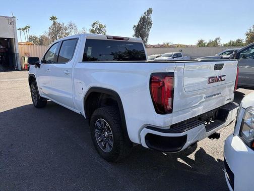 Summit White 2025 GMC Sierra 1500 AT4