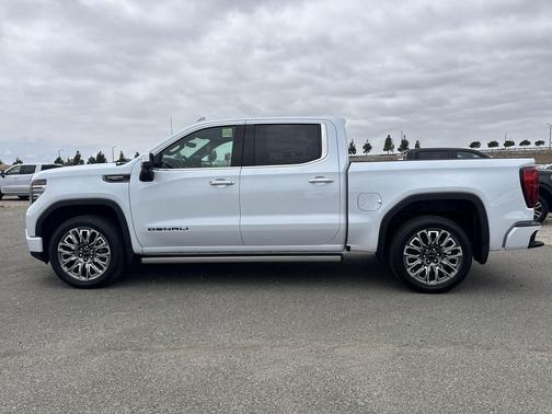 Glacier White Tricoat 2026 GMC Sierra 1500 Denali Ultimate