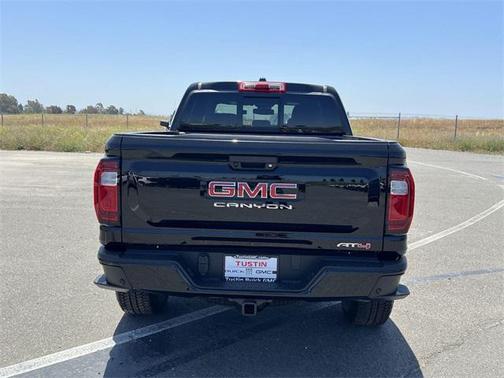 2025 GMC Canyon Base