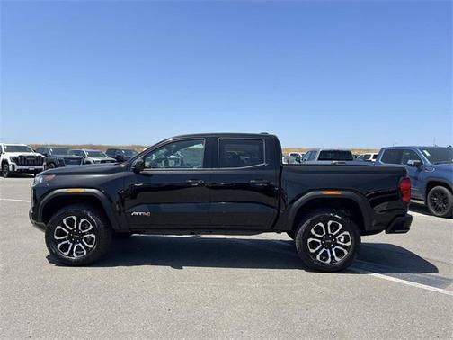 2025 GMC Canyon Base