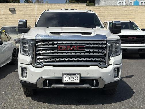 White Frost Tricoat 2023 GMC Sierra 3500 Denali