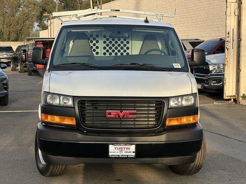 2025 GMC Savana 2500 Work Van