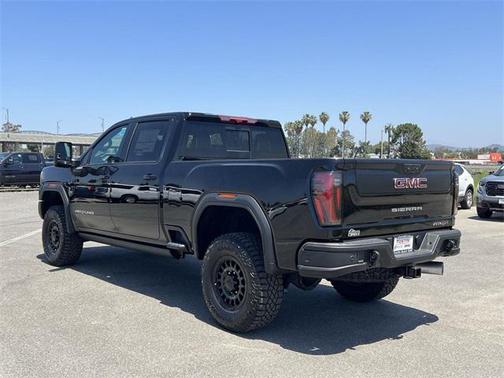 2025 GMC Sierra 2500 AT4