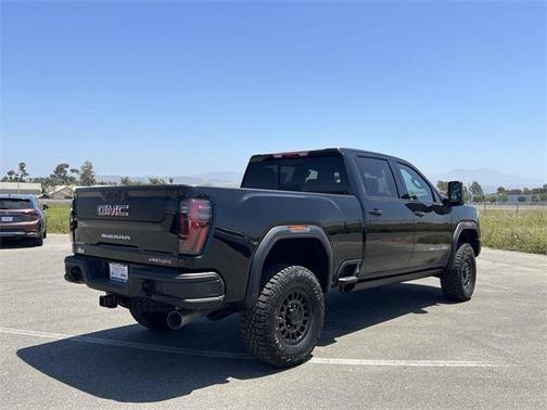 2025 GMC Sierra 2500 AT4