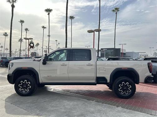 2026 GMC Sierra 2500 AT4