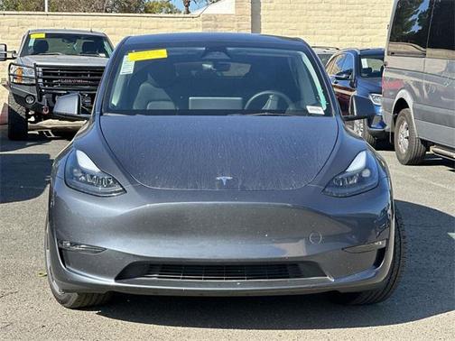 2023 Tesla Model Y RWD