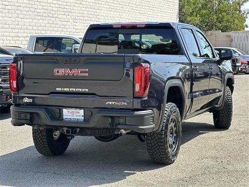 2025 GMC Sierra 1500 AT4X
