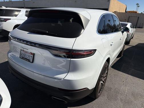 White 2021 Porsche Cayenne Cayenne