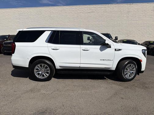 Summit White 2024 GMC Yukon Denali