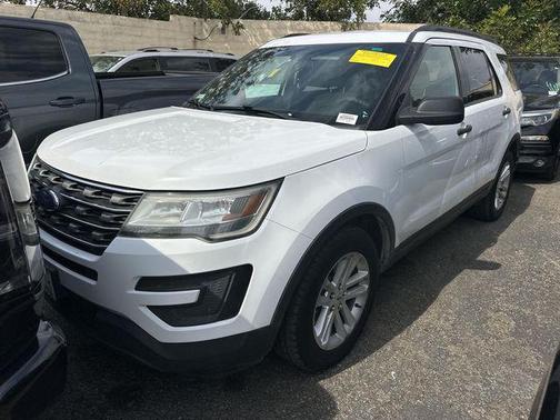 OXFORD WHITE 2017 Ford Explorer Base