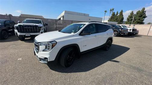 2022 GMC Terrain AWD AT4