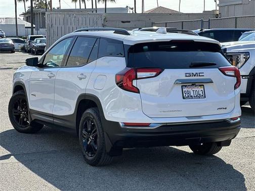 2022 GMC Terrain AWD AT4