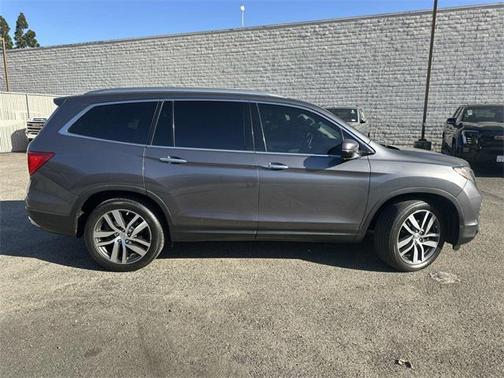 2017 Honda Pilot Elite