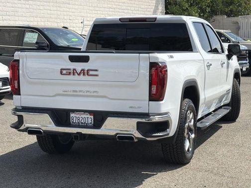 Summit White 2023 GMC Sierra 1500 SLT