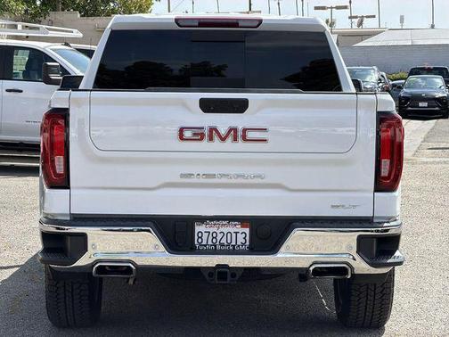 Summit White 2023 GMC Sierra 1500 SLT