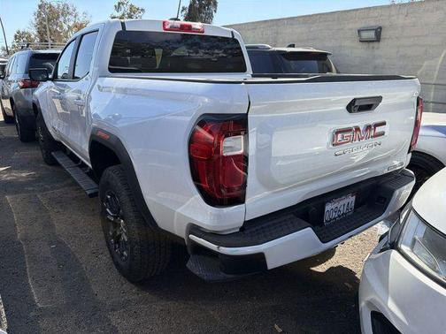 Summit White 2024 GMC Canyon Elevation