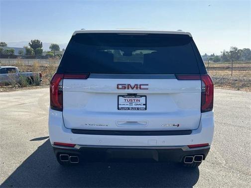 2025 GMC Yukon XL 4WD AT4