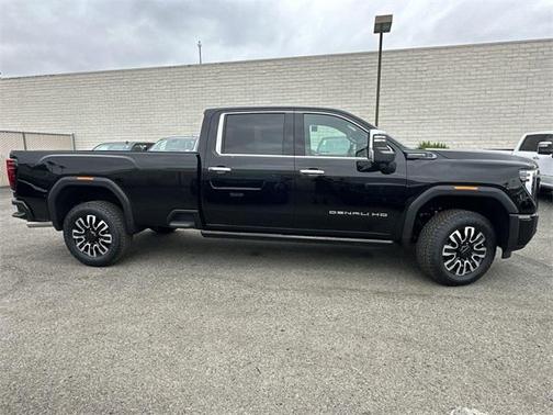 2025 GMC Sierra 2500 Denali Ultimate