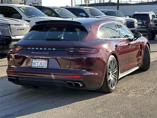 2018 Porsche Panamera Turbo