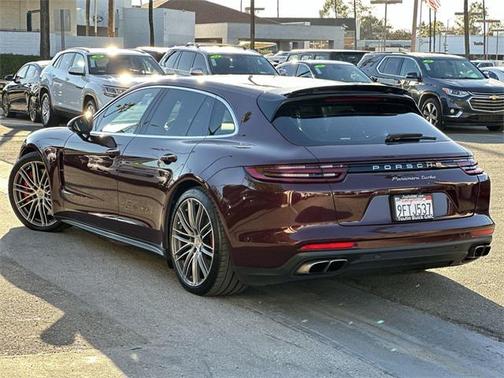 2018 Porsche Panamera Turbo