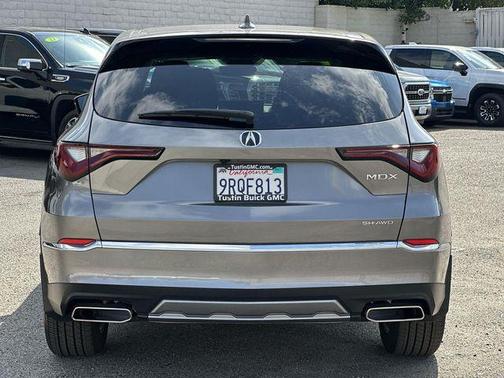 2025 Acura MDX Standard