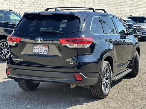 2017 Toyota Highlander LE Plus