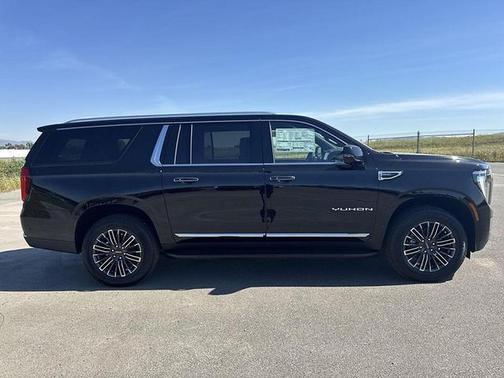 Onyx Black 2026 GMC Yukon XL 2WD Elevation